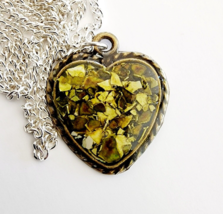 Vintage Heart Inlay Necklace Acrylic/Resin Handmade Jewelry Maine B67 - $19.99