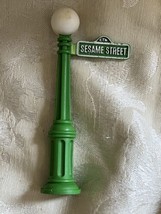 Vintage Fisher Price Little People Sesame Street Original Lamp Post Sign green - £5.58 GBP