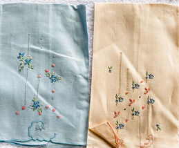 Vintage Madeira Linen Hand Embroidered FingerTip Towels Provenance Unuse... - $42.52