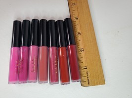 Nicole Miller 7 pc Lip Gloss Small Size Unmarked - £7.77 GBP