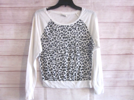 PINK Victoria Secret Long Sleeve Woman&#39;s Shirt XS White Black Leopard Print - £7.17 GBP