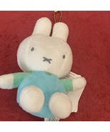 Miffy Mini Mascot Light Blue Outfit 2024 - $534.99 MXN