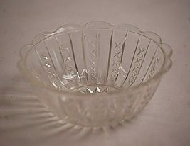 Vintage Clear Glass Custard Dish Pudding Sauce Bowl Ribbed Stars Scallop... - $9.89