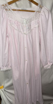 Vintage Miss Elaine Pink Flannel Nightgown Size Small Union Made USA 3547 - £27.78 GBP