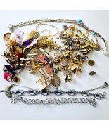 Vintage Jewelry Accessory Lot of 75 Pieces Earrings Pins Tie Clips Neckl... - $68.56 CAD