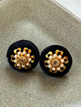 Vintage Black Velvet Covered Buttons w Goldtone Tiny Faux Pearl &amp; Rhinestone Flo - £7.46 GBP