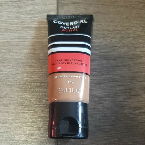 Primary image for Covergirl Outlast Active 24 Hr Foundation SPF 20- 870 TOASTED ALMOND, NWOB