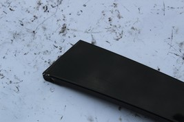 2003-2006 MERCEDES E350 RIGHT REAR PILLAR TRIM MOLDING R1830 image 3