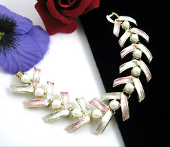 JUDY LEE Faux Pearl Pink and White Enamel Ribbon Bracelet Vintage Goldtone 7&quot; - £26.83 GBP