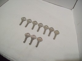 Lot of 10 Vintage Sears Lock / Padlock Keys - (7) 2626 and (3) 2631 - $295.07 MXN