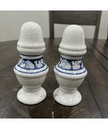 Vintage Dedham Pottery Rabbit Salt and Pepper Shakers Blue White Crackle... - $742.61 MXN
