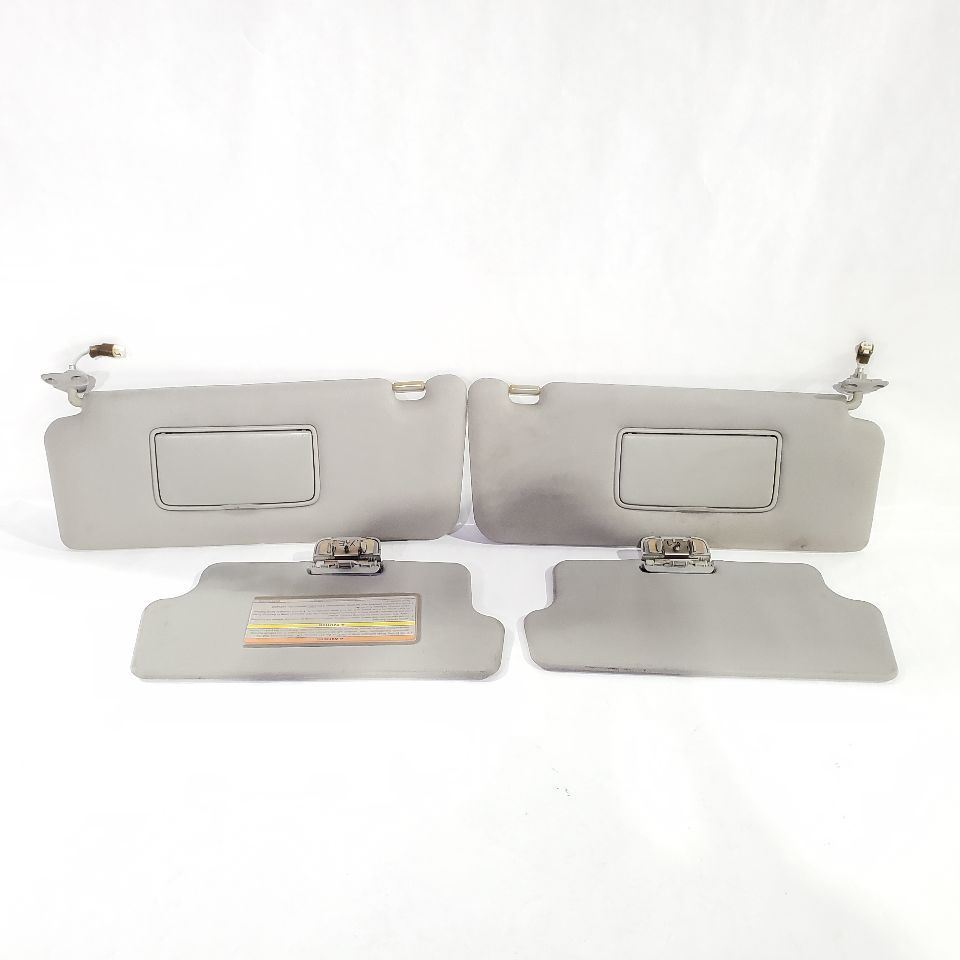 2004 2005 2006 2007 2008 2009 2010 Nissan Titan OEM Pair Of Sun Visors  - $117.56