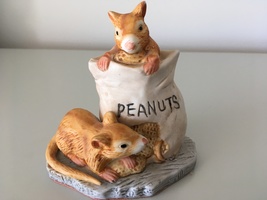 MICE WITH PEANUTS ORNAMENT (4&quot;) - £6.67 GBP