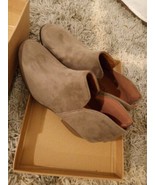 Women’s Lust Have Gray Boots Size 7.5 - $9.32