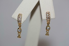 Fine 21K Yellow Gold Cubic Zirconia (CZ) Dangle Drop Earrings - £237.58 GBP