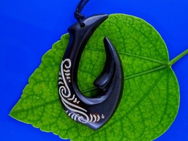 Maori Scrimshaw Fish Hook Pendant Necklace Beach Jewelry - £15.73 GBP