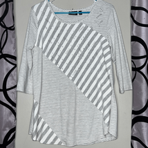 Onque Classics striped knit, top with three-quarter sleeve size medium - £9.98 GBP