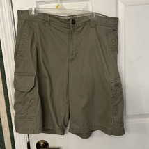 Columbia Sportswear Mens Size 34 Beige Cargo Shorts - $13.98