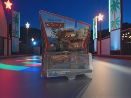 Disney Pixar Cars 2 - Race Team Mater Die-Cast  #1/16 - by Mattel 2010 - $253.15 MXN