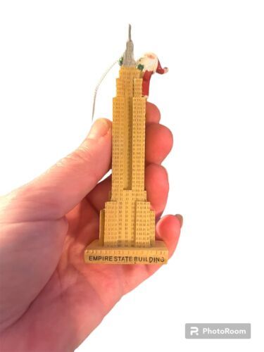 King Klaus - Santa Claus On Empire State Building - Hallmark Ornament - $14.03