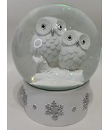 Winter Wonder Lane Owl &amp; Snowflake Snow Globe Table Decor - $473.62 MXN