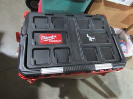 Milwaukee PACKOUT 22in 16in 11in Large Toolbox 100 Lb Capacity 48-22-8425 BOX #1 - £79.91 GBP