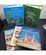 Lot 5 Vintage Betty Crocker Cookbooks 1960s–1980s Recipes Entertaining B... - €68,62 EUR