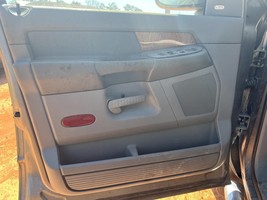 RAM1500   2006 Front Door Trim Panel 104817977 - $3,935.78 MXN