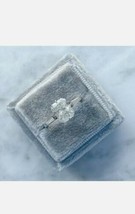 2Ct Splendente Moissanite Affusolato Baguette Fidanzamento Anello 10k Oro Bianco - £456.41 GBP