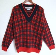 Vintage Hand Knitted Scotland Wool Men&#39;s Sweater M Red Green Tartan Plaid Xmas - £47.25 GBP