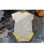 Avon Snap Tee Tiny Tillia White With Yellow Trim  Size 3/6 Months NWOT - $13.03 CAD