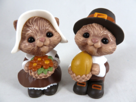 Vtg Squirrel Chipmunk Pilgrim Salt &amp; Pepper Shakers Thanksgiving by Hall... - £7.73 GBP