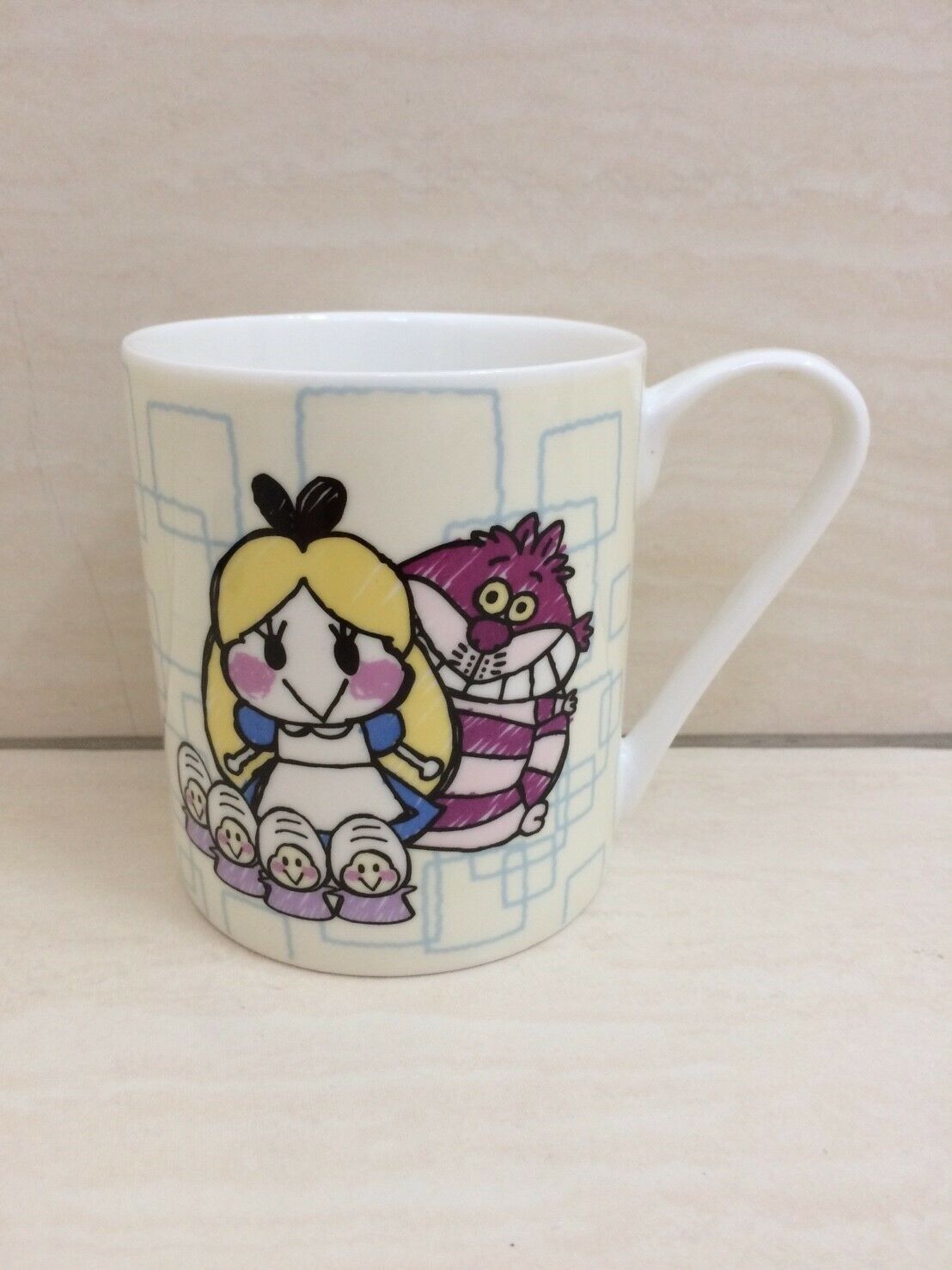 Disney Cheshire Cat, Oyster Shell and Alice in Wonderland Ceramic Cup Mug. RARE - $33.00