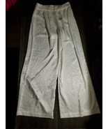 White Floral Trousers Size Medium NWOT - $13.87