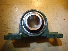 Unbranded P208  UC208-24 INSERT 2 BOLT PILLOW BLOCK BEARING - $23.46 CAD