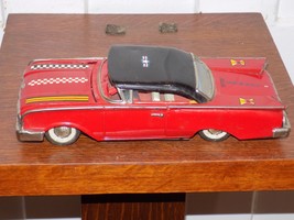 Vintage Tin Friction Car - $1,270.83 MXN