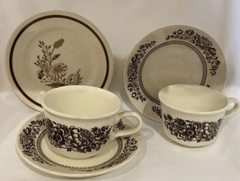 Vintage AUTUMN MIST Royal China Americana 1-Bread 4-Cups 2 Saucers Daisies USA - £31.37 GBP