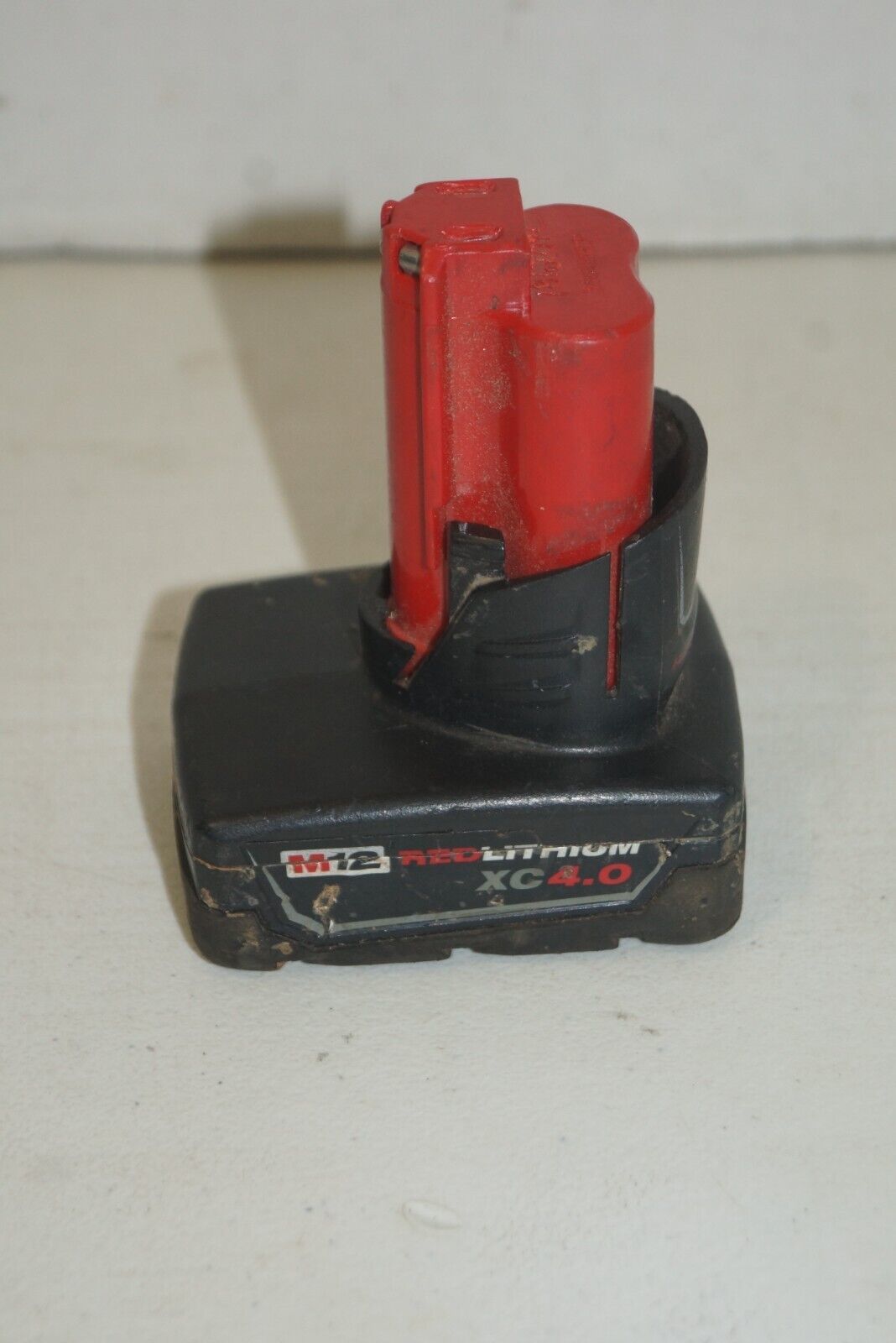 Milwaukee 48-11-2440 12-Volt XC 4.0 AH Red Lithium Cordless Tool Battery USED - £28.79 GBP