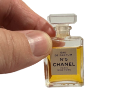 Chanel No. 5 Women Ladies Eau De Parfum Pefume Miniature Collectible Min... - $98.99