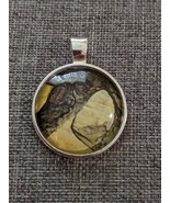 Mixed Yellow and Brown Swirl Glass Cabochon Pendant Necklace MA 1047 - £7.83 GBP