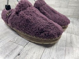 L.L Bean Slippers Women 9 M Cozy Shoes Purple Fleece Shearling Line Mules SlipOn - £29.52 GBP