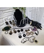 Vintage Jewelry Lot 15 Pcs Necklaces Earrings Bracelets Retro Estate Col... - $92.63 CAD