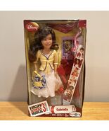 High School Musical 3 Senior Year Gabriella Doll Disney 2008 Toys R Us S... - $1,653.64 MXN