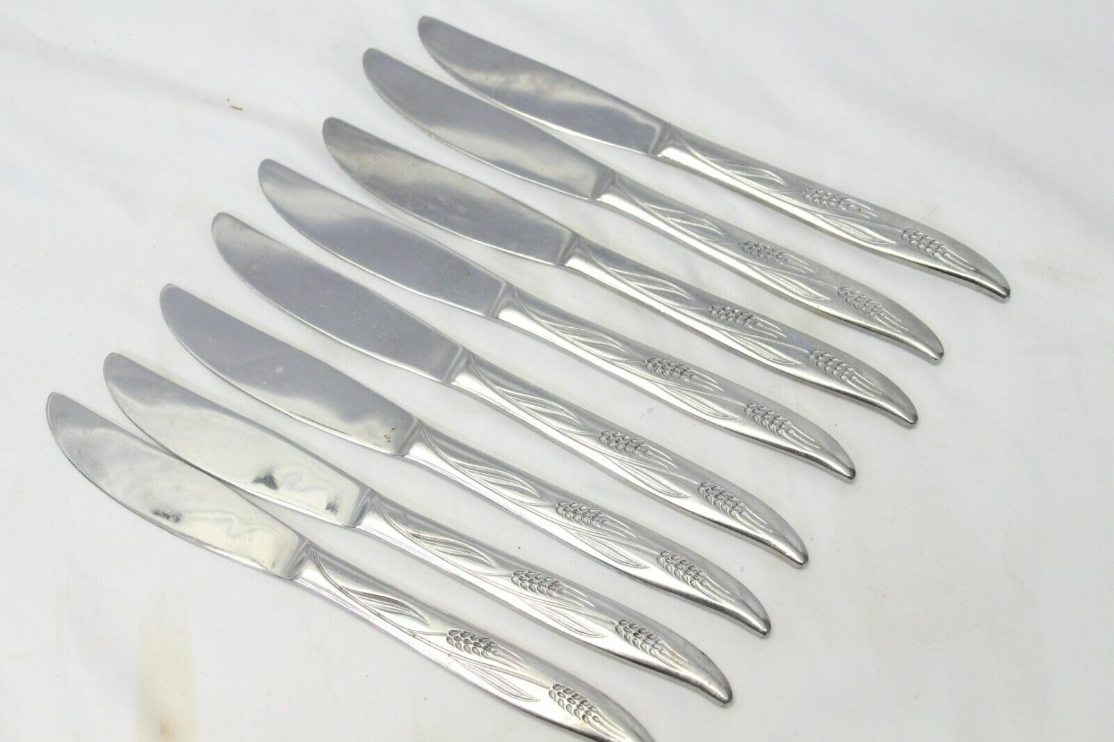 Castle Court Wheat Stainless Japan CCS7 Dinner Knives 8-1/4&quot; Lot of 8 - $20.57