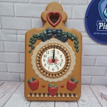 Vintage Quartz Apple Wall Clock Homco Home Interiors Ivy Apples USA - $268.00 MXN