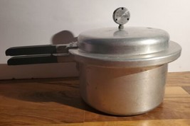Vintage MIRRO-MATIC 394M 4 Qt Pressure Cooker Canner With Jiggler Usa No Rack - £38.82 GBP