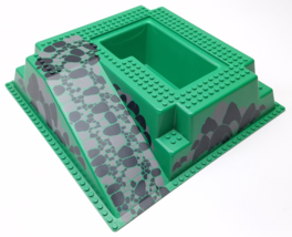 Vintage Lego Baseplate Raised Pit 32x32 6086/6081 Black Knights Castle - $50.28