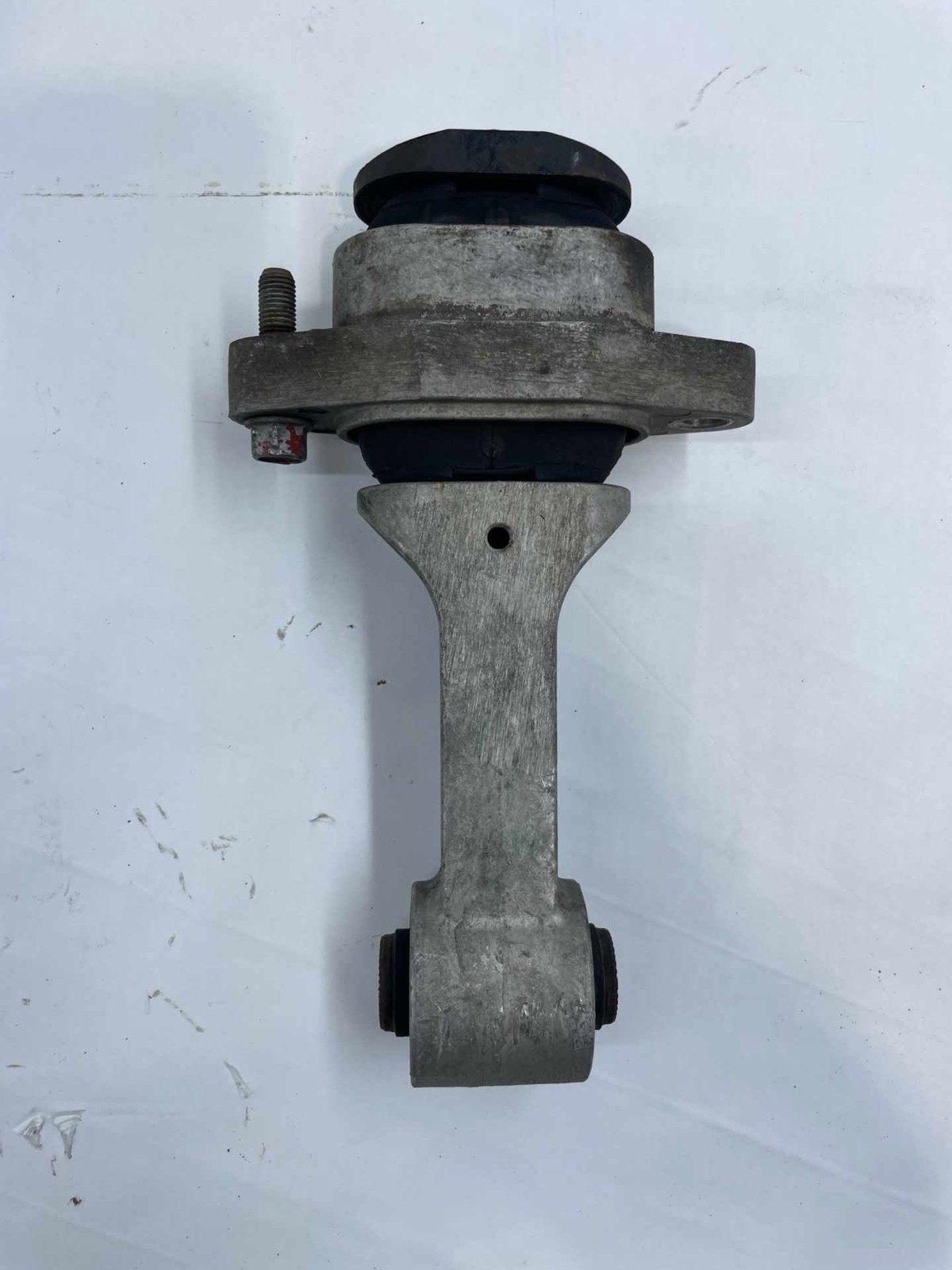 2012 Hyundai Veloster 1.6L Automatic Rear Transmission Mount OEM Item image 2