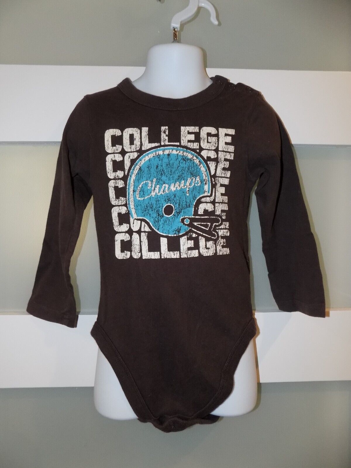 The Children&#39;s Place Brown College Champs LS Snap Tee Size 3T Boy&#39;s NWOT - $10.80