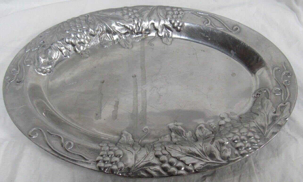 RP Wilton Grape Vines Oblong Oval Serving Tray Platter  15 5/8" x 11" Vntg 2006 - $21.77